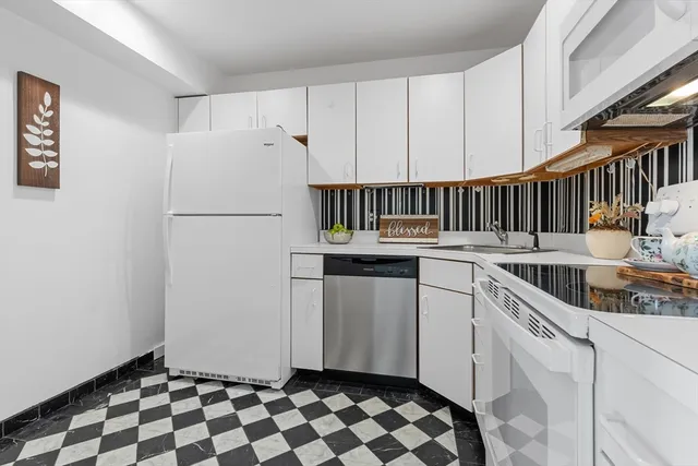 $429,900 | 500 Washington Street, Unit 201, Quincy, MA 02169