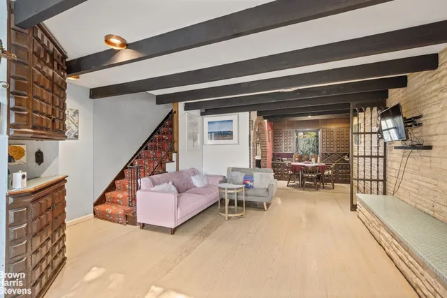 $899,000 | 75-45 Furmanville Avenue | Middle Village