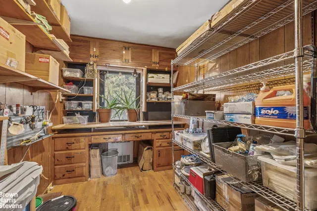 $899,000 | 75-45 Furmanville Avenue | Middle Village