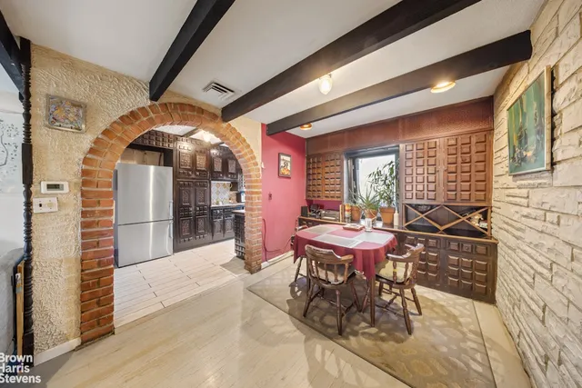 $899,000 | 75-45 Furmanville Avenue | Middle Village