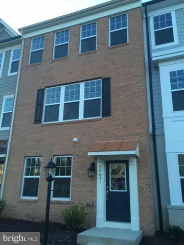 $2,750 | 25631 Pleasant Valley Road, Chantilly, VA 20152