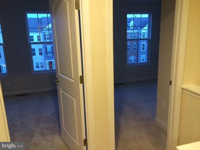 $2,750 | 25631 Pleasant Valley Road, Chantilly, VA 20152