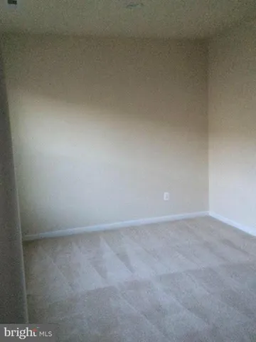 $2,750 | 25631 Pleasant Valley Road, Chantilly, VA 20152