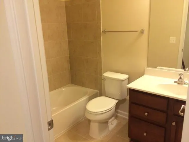 $2,750 | 25631 Pleasant Valley Road, Chantilly, VA 20152