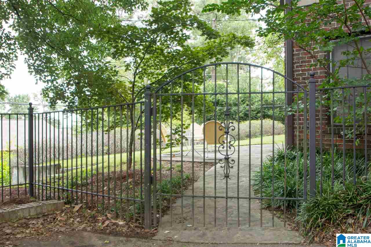 3609 Westbury Road Mountain Brook, AL 35223 - Photo 29 of 32