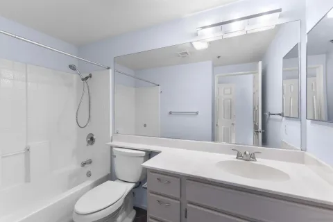 $749,000 | 640 Camino De La Reina, Unit 1109, San Diego, CA 92108