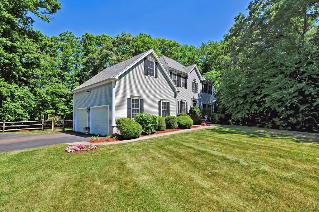 9 Leonard Road Mendon, MA 01756 - Photo 1 of 30 Gallery Image 1