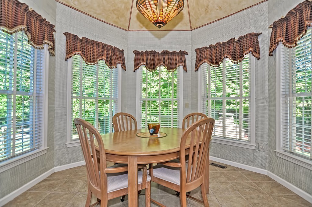 9 Leonard Road Mendon, MA 01756 - Photo 19 of 30 Gallery Image 19