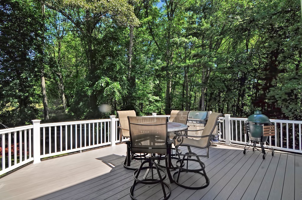9 Leonard Road Mendon, MA 01756 - Photo 6 of 30 Gallery Image 6