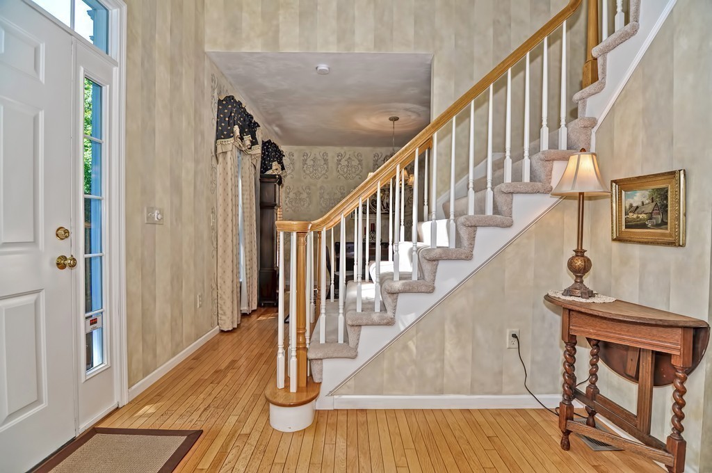 9 Leonard Road Mendon, MA 01756 - Photo 8 of 30 Gallery Image 8