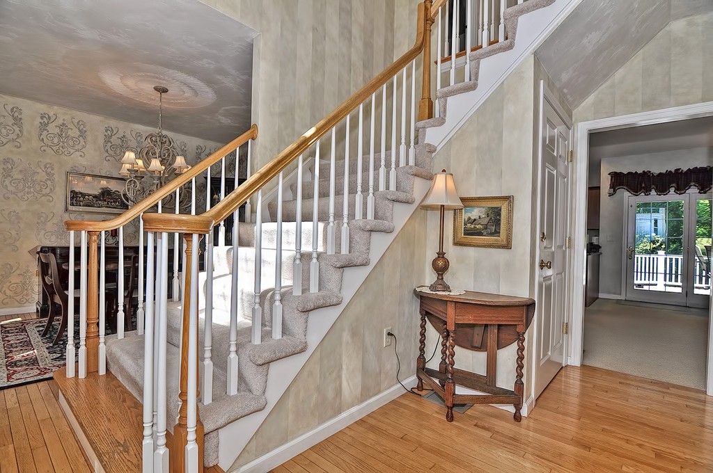 9 Leonard Road Mendon, MA 01756 - Photo 9 of 30 Gallery Image 9