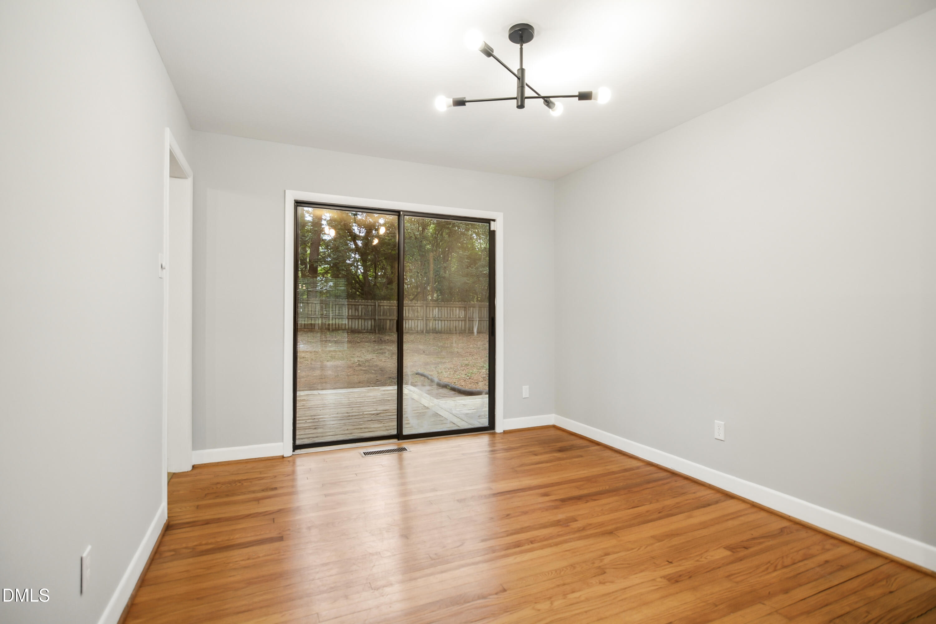 3408 Cherry Lane Raleigh, NC 27607 - Photo 5 of 26 10