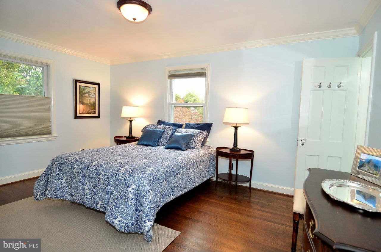 4406 River Road Northwest Washington, DC 20016 - Photo 18 of 30 Bedroom (Master)