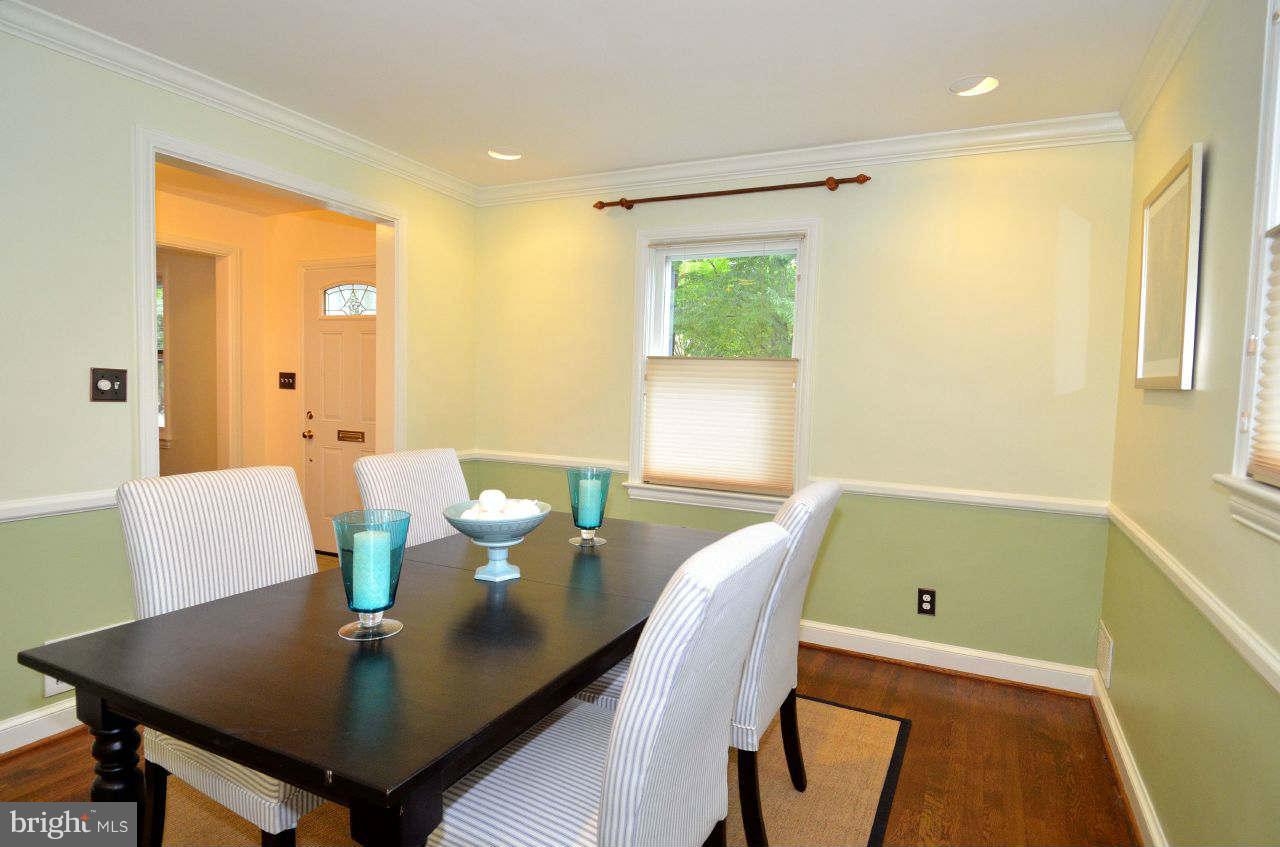 4406 River Road Northwest Washington, DC 20016 - Photo 6 of 30 Dining Room