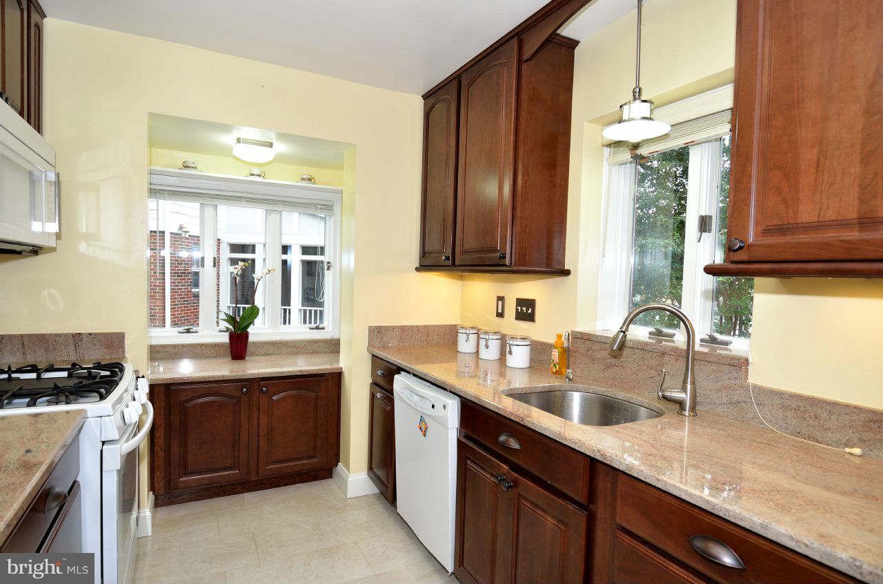 4406 River Road Northwest Washington, DC 20016 - Photo 10 of 30 Kitchen