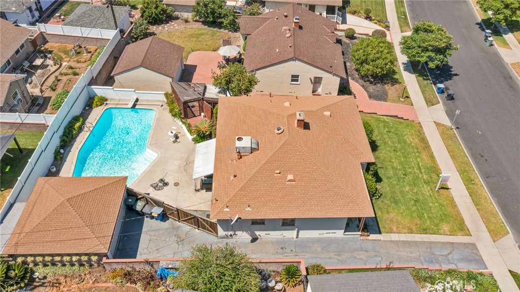 630 Uclan Drive Burbank, CA 91504 - Photo 29 of 41 an aerial view of a house