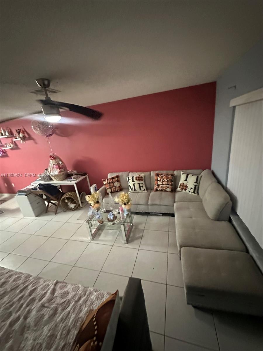 13874 Southwest 256th Terrace Homestead, FL 33032 - Photo 11 of 24