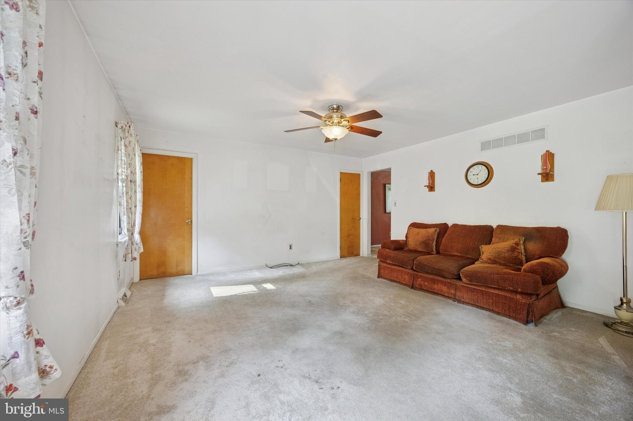 647 Glendale Road Havertown, PA 19083 - Photo 11 of 35 Gallery Image 11