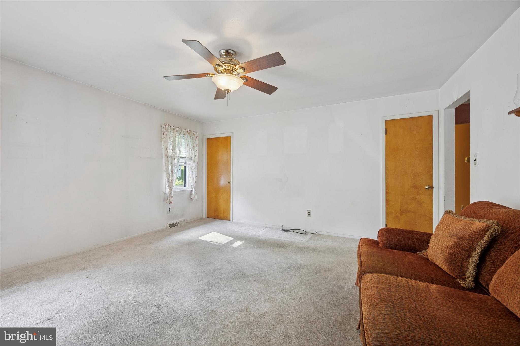 647 Glendale Road Havertown, PA 19083 - Photo 12 of 35 Gallery Image 12