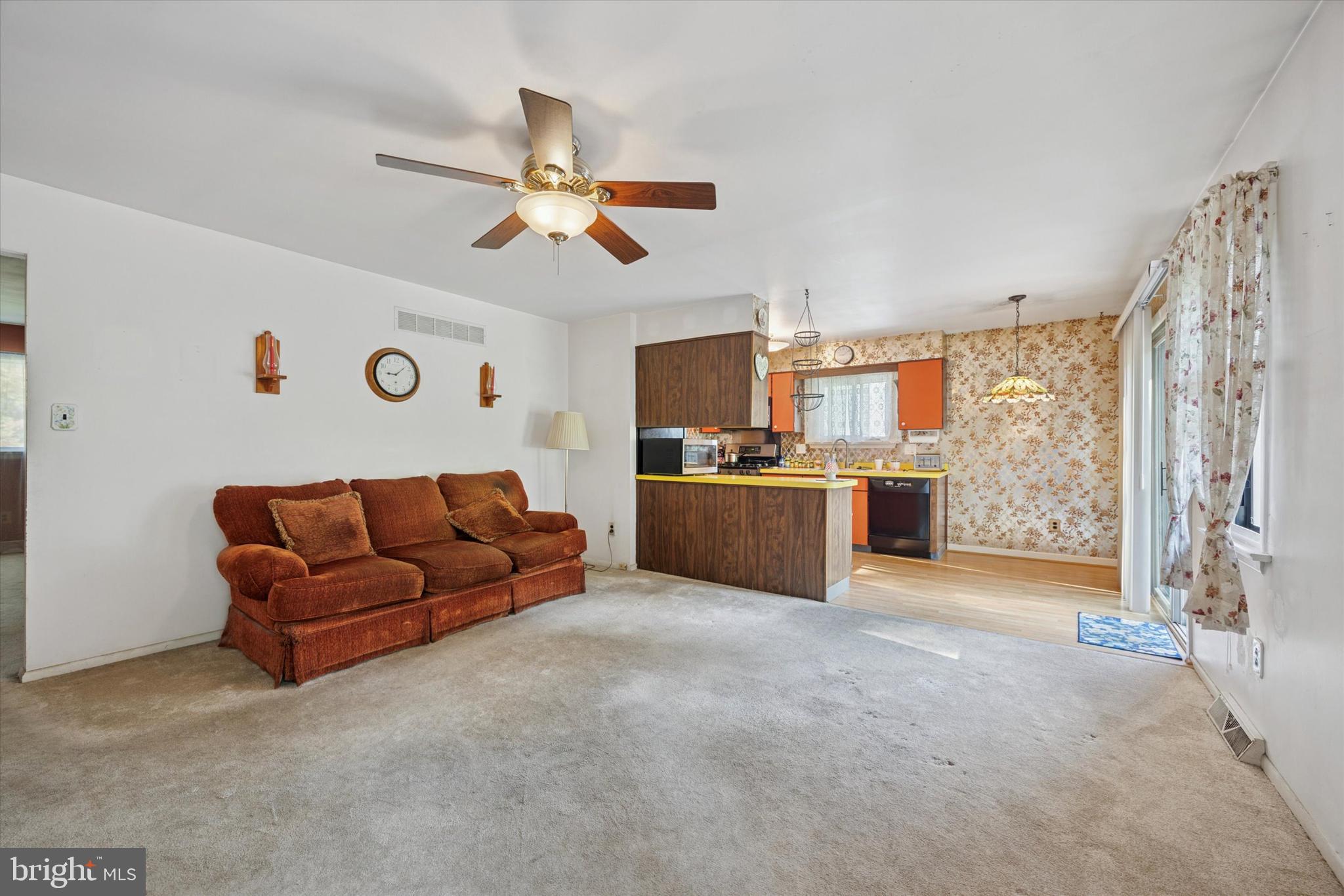647 Glendale Road Havertown, PA 19083 - Photo 13 of 35 Gallery Image 13