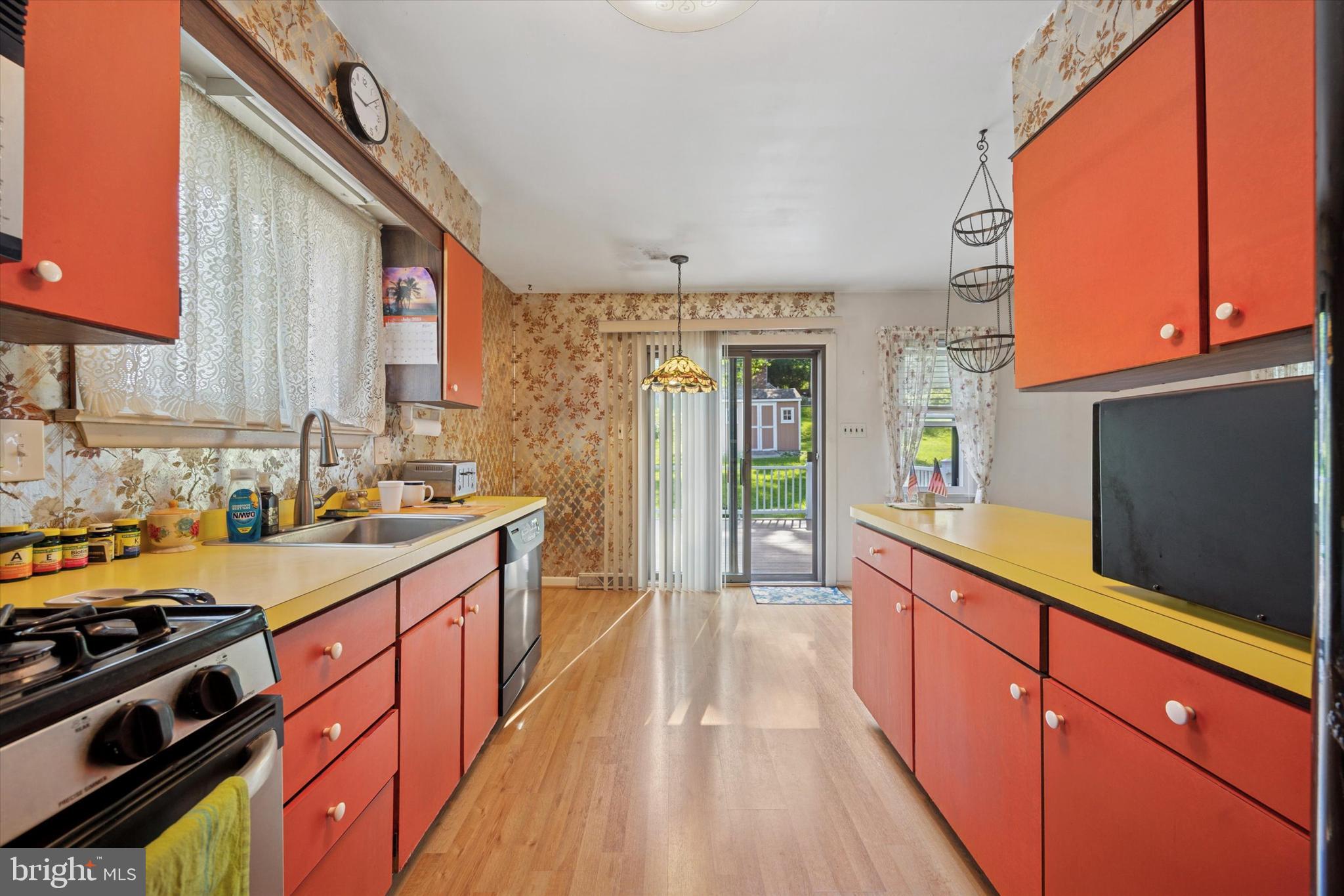 647 Glendale Road Havertown, PA 19083 - Photo 16 of 35 Gallery Image 16