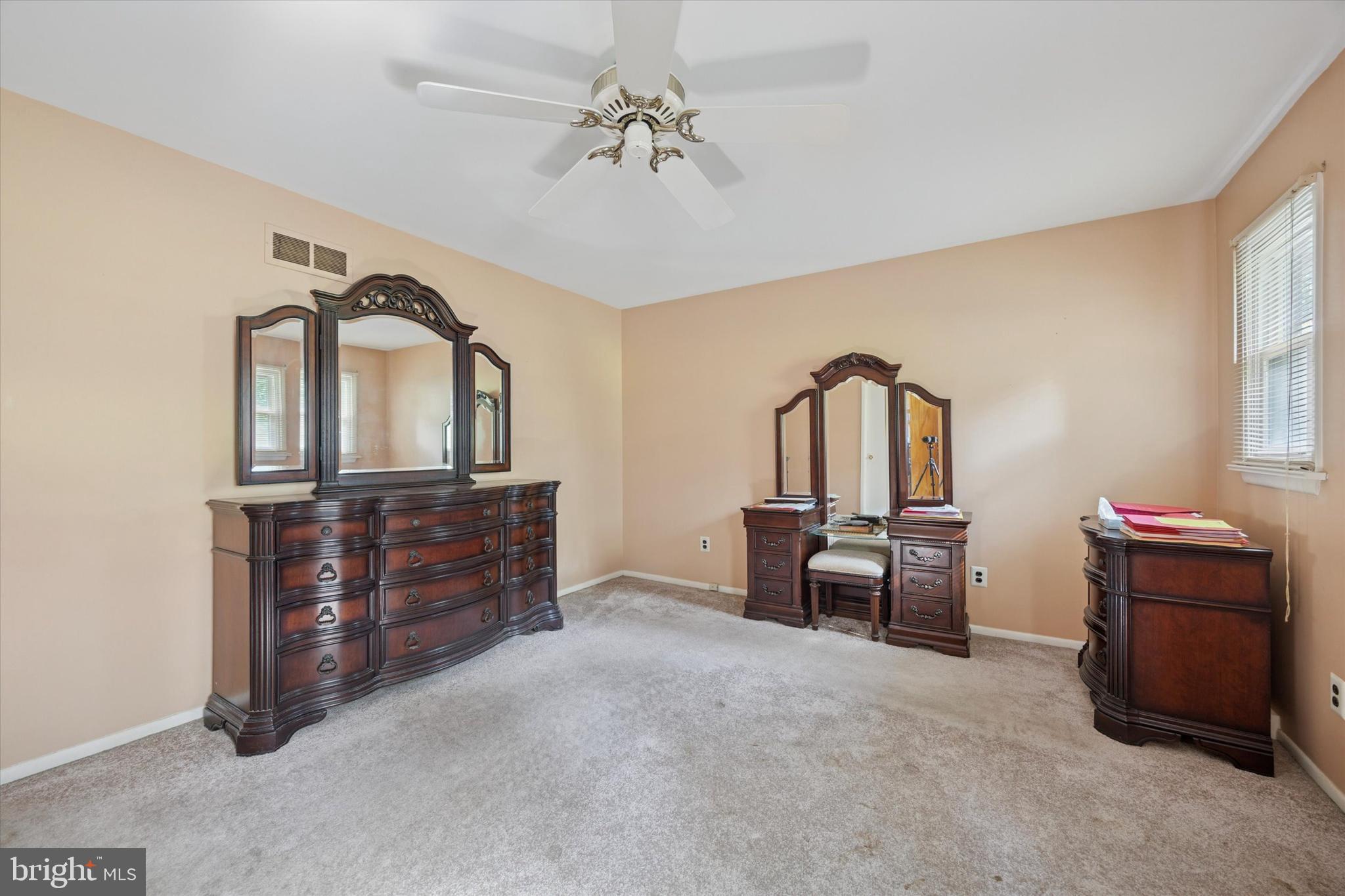 647 Glendale Road Havertown, PA 19083 - Photo 30 of 35 Gallery Image 30
