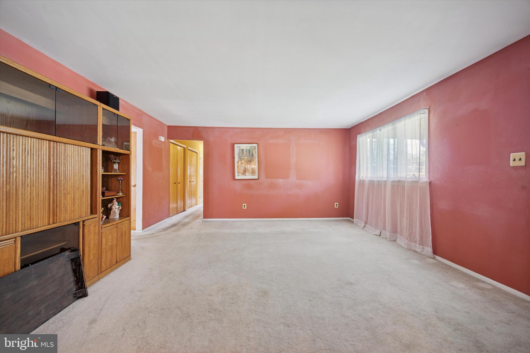 647 Glendale Road Havertown, PA 19083 - Photo 5 of 35 Gallery Image 5