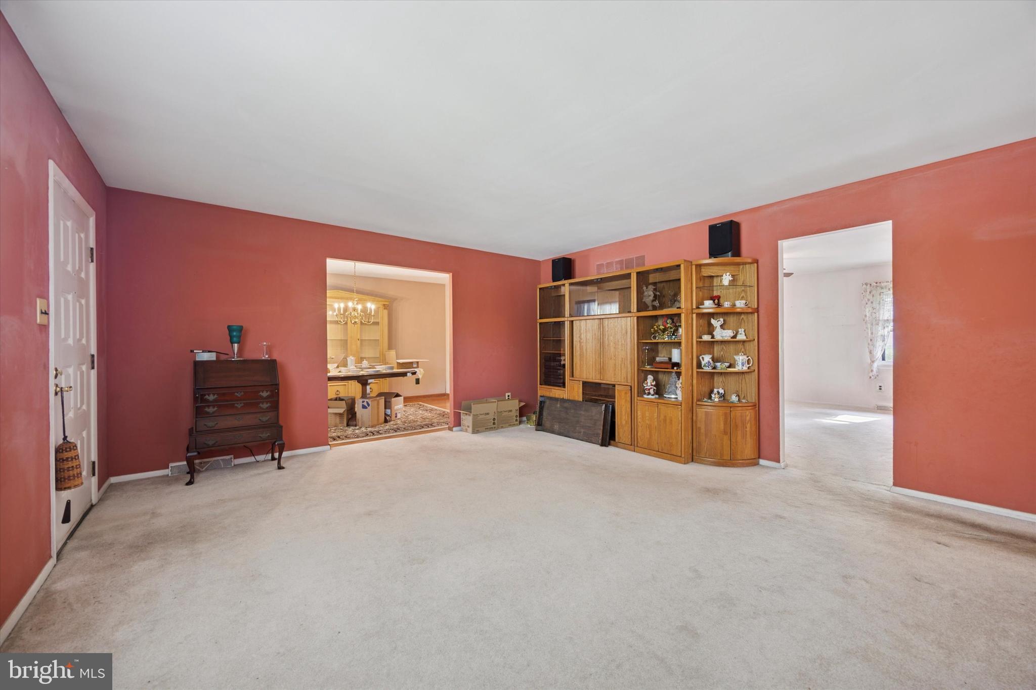 647 Glendale Road Havertown, PA 19083 - Photo 6 of 35 Gallery Image 6