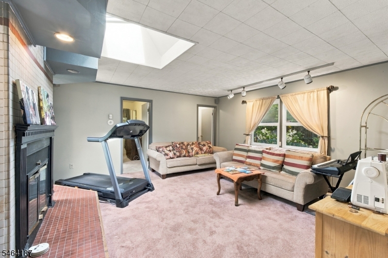 22 Summerall Road Somerset, NJ 08873 - Photo 12 of 24 Gallery Image 12