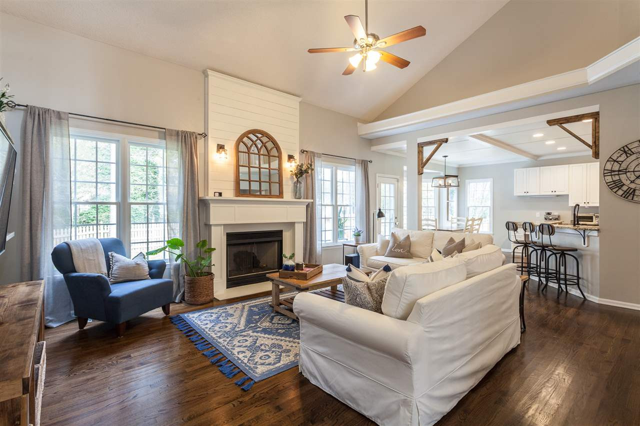 12333 Amoretto Way Raleigh, NC 27613 - Photo 2 of 30 Family Room