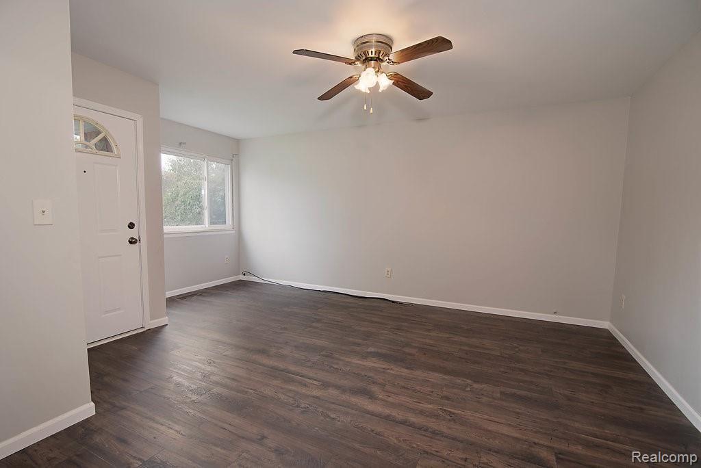 25862 Reeck Road Woodhaven, MI 48183 - Photo 6 of 20