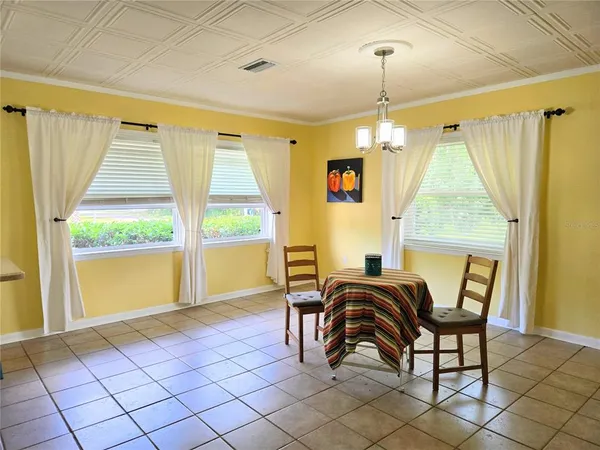 $299,000 | 506 East Gottsche Avenue, Eustis, FL 32726