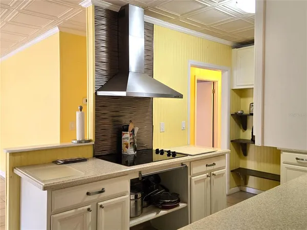 $299,000 | 506 East Gottsche Avenue, Eustis, FL 32726