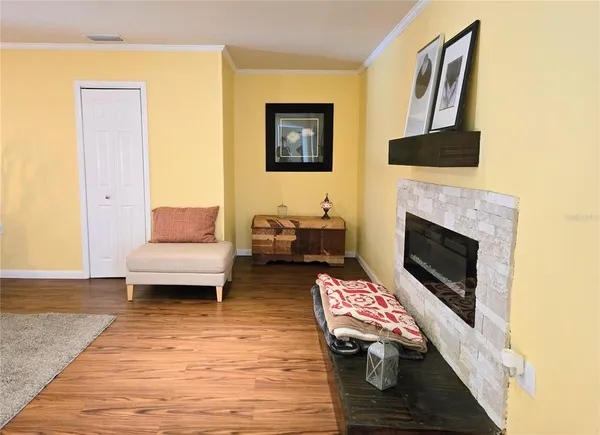 $299,000 | 506 East Gottsche Avenue, Eustis, FL 32726
