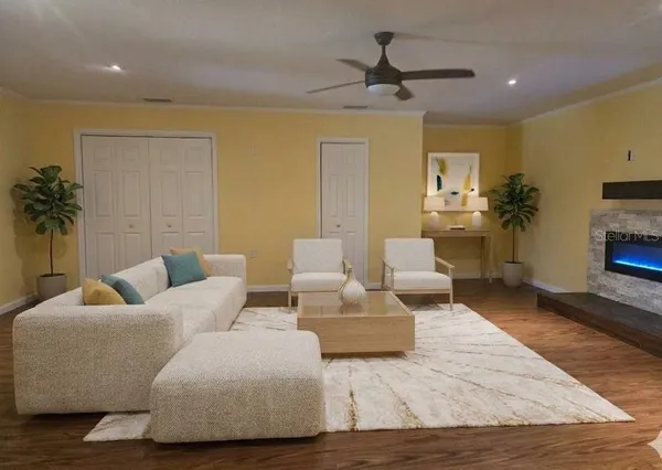 $299,000 | 506 East Gottsche Avenue, Eustis, FL 32726