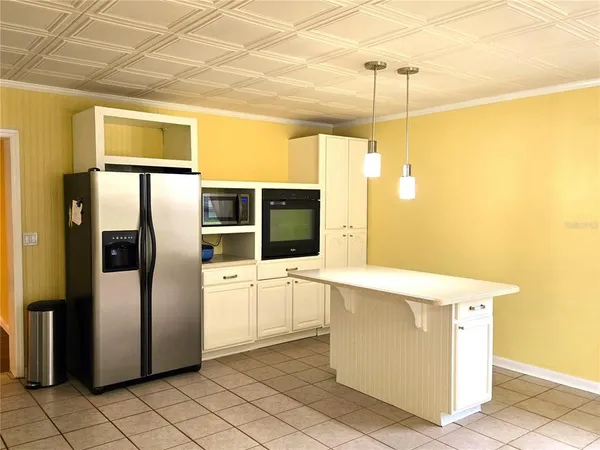 $299,000 | 506 East Gottsche Avenue, Eustis, FL 32726