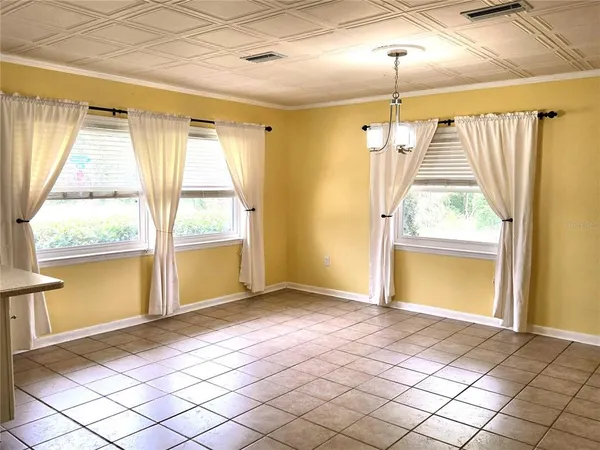 $299,000 | 506 East Gottsche Avenue, Eustis, FL 32726