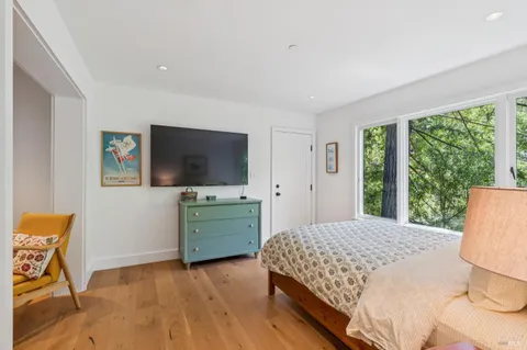 $3,895,000 | 83 Hatzic Court, Larkspur, CA 94939