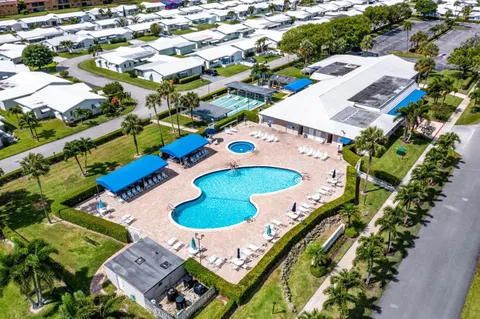 $210,000 | 1118 Lake Terrace, Unit 217H, Boynton Beach, FL 33426