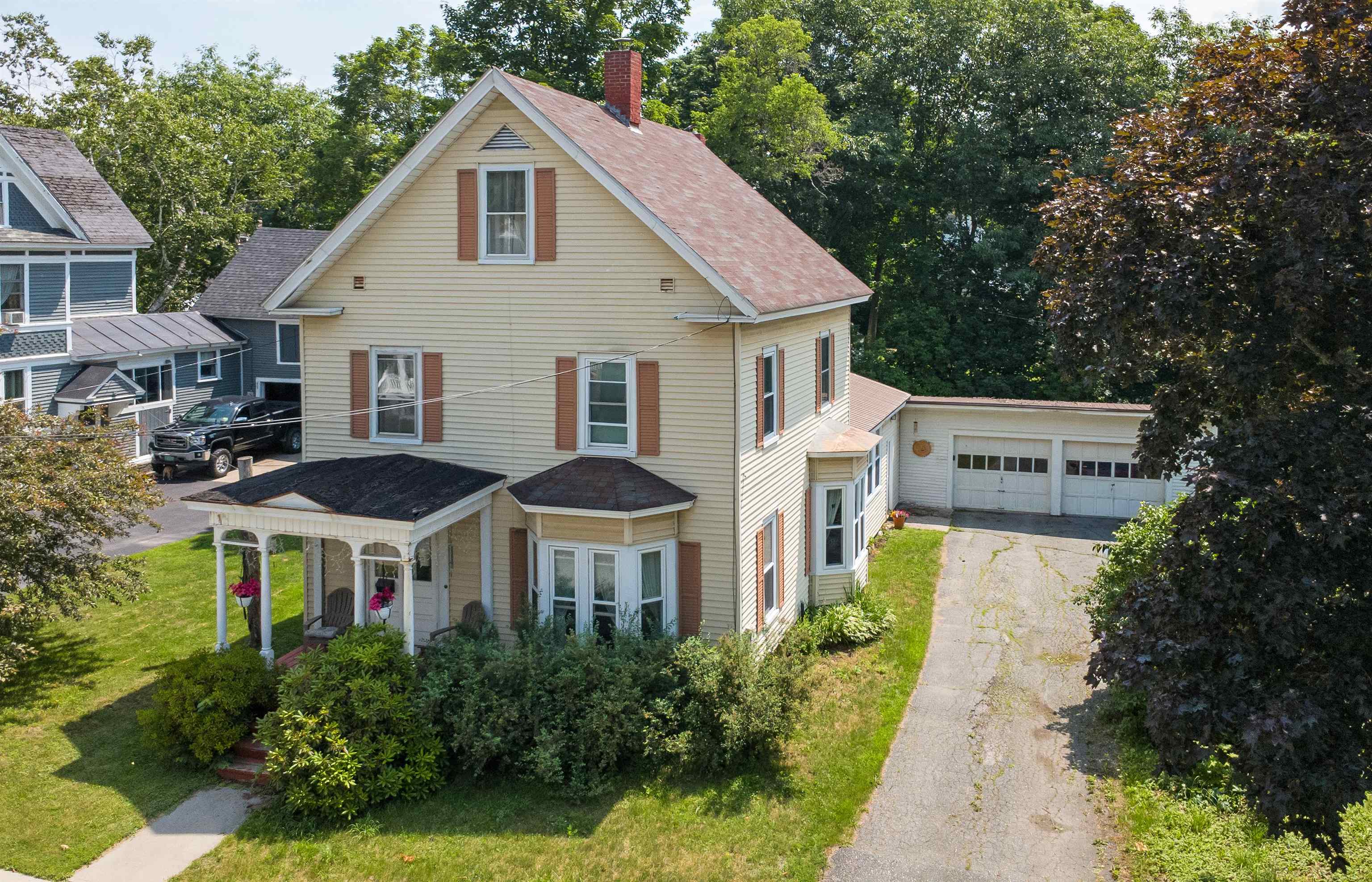 374 Spring Street St. Johnsbury, VT 05819 - Photo 1 of 59
