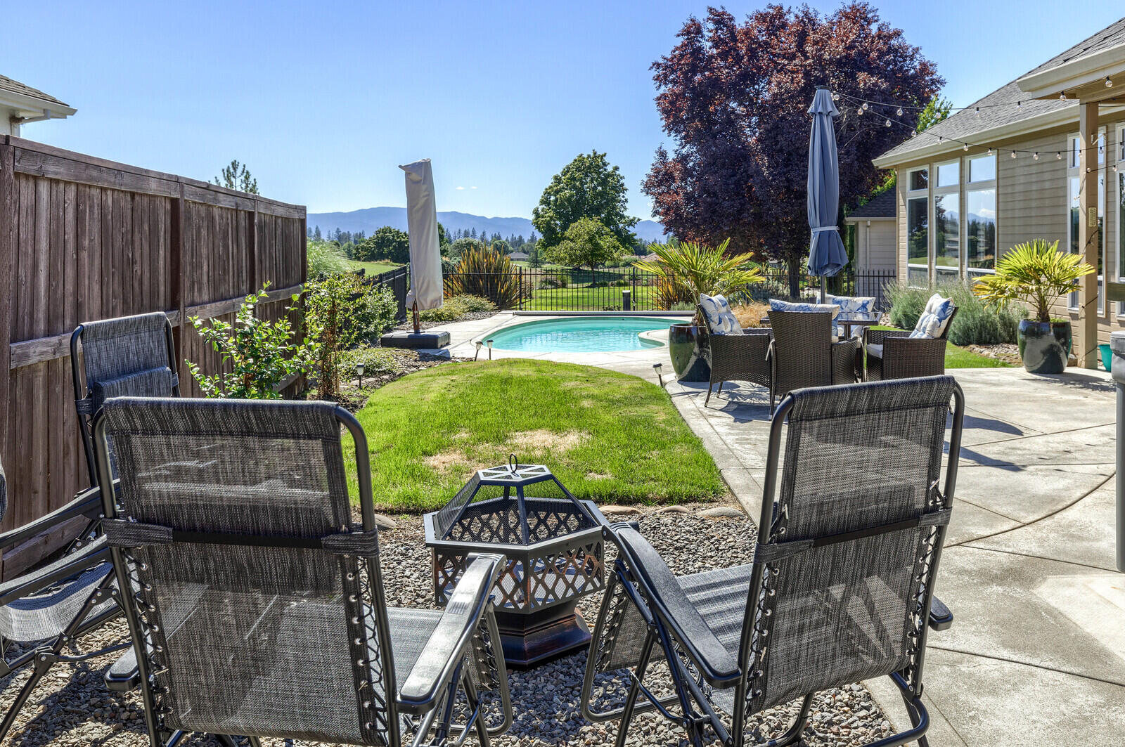 1098 Coral Ridge Eagle Point, OR 97524 - Photo 52 of 63 16_CR_16_mls
