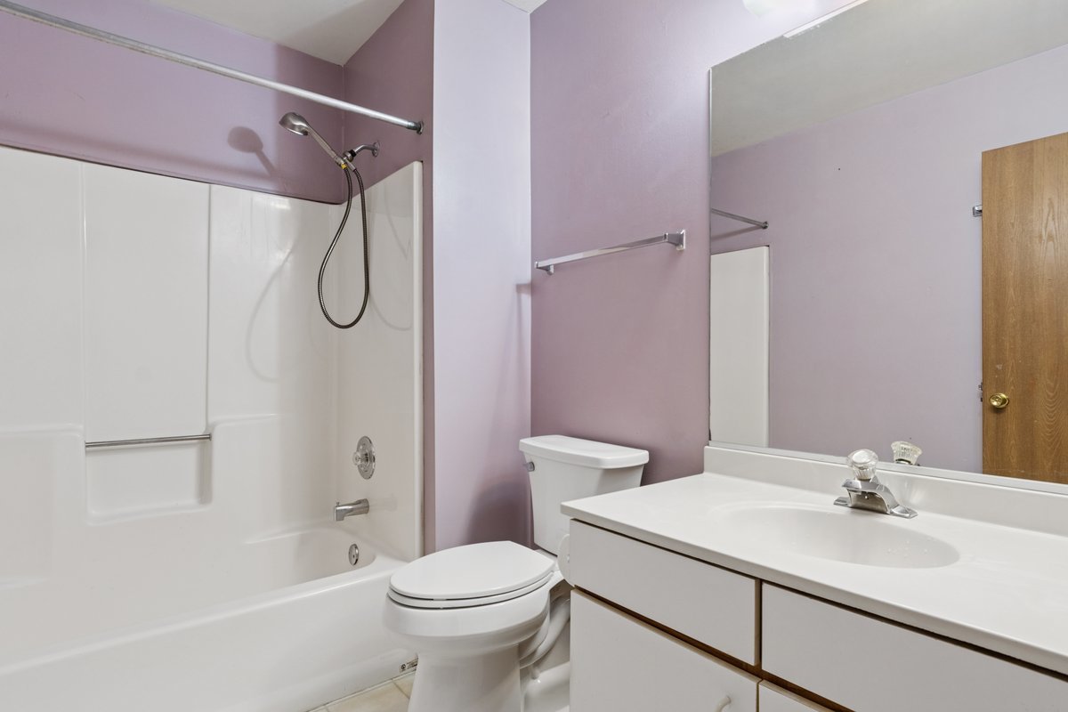 1344 South Lorraine Road, Unit C Wheaton, IL 60189 - Photo 14 of 22