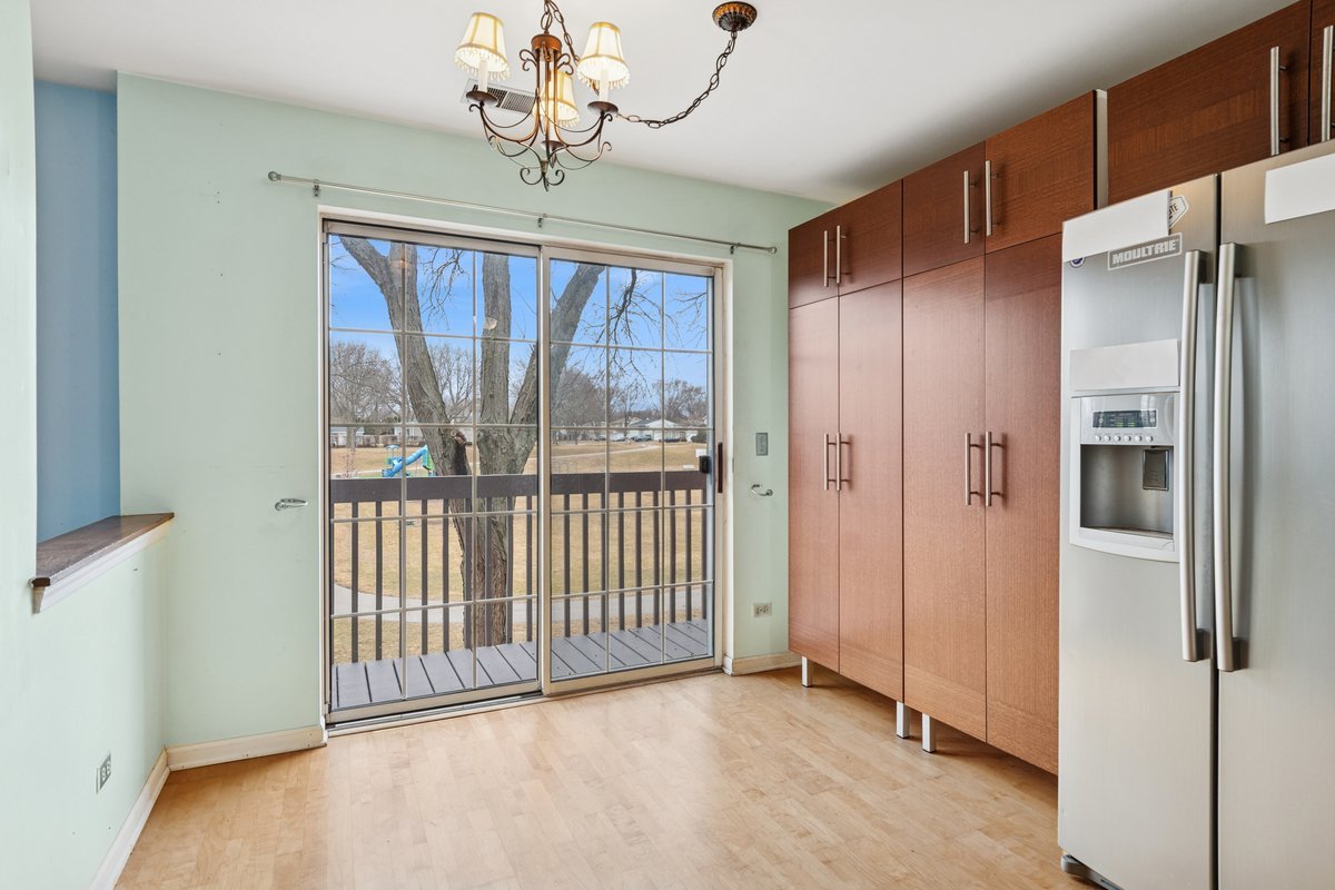 1344 South Lorraine Road, Unit C Wheaton, IL 60189 - Photo 6 of 22