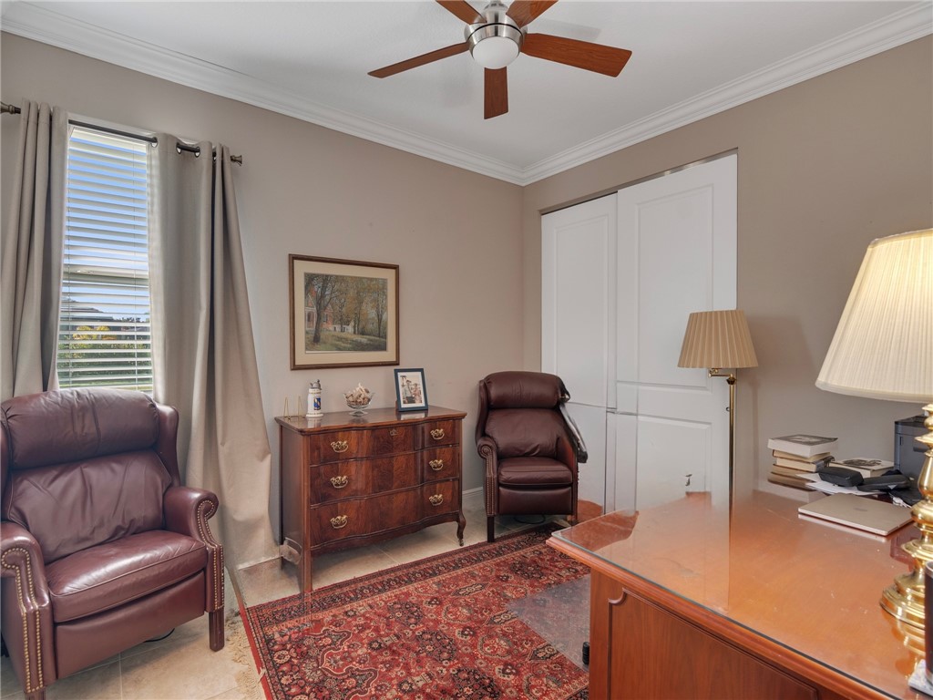 8260 Halbert Lane Vero Beach, FL 32968 - Photo 23 of 36 a living room with furniture