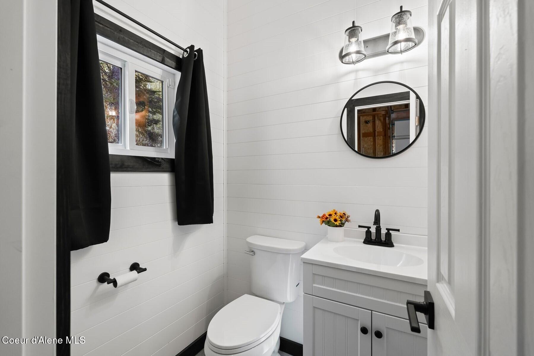 247 Living Waters Way Priest River, ID 83856 - Photo 13 of 29 Half bath