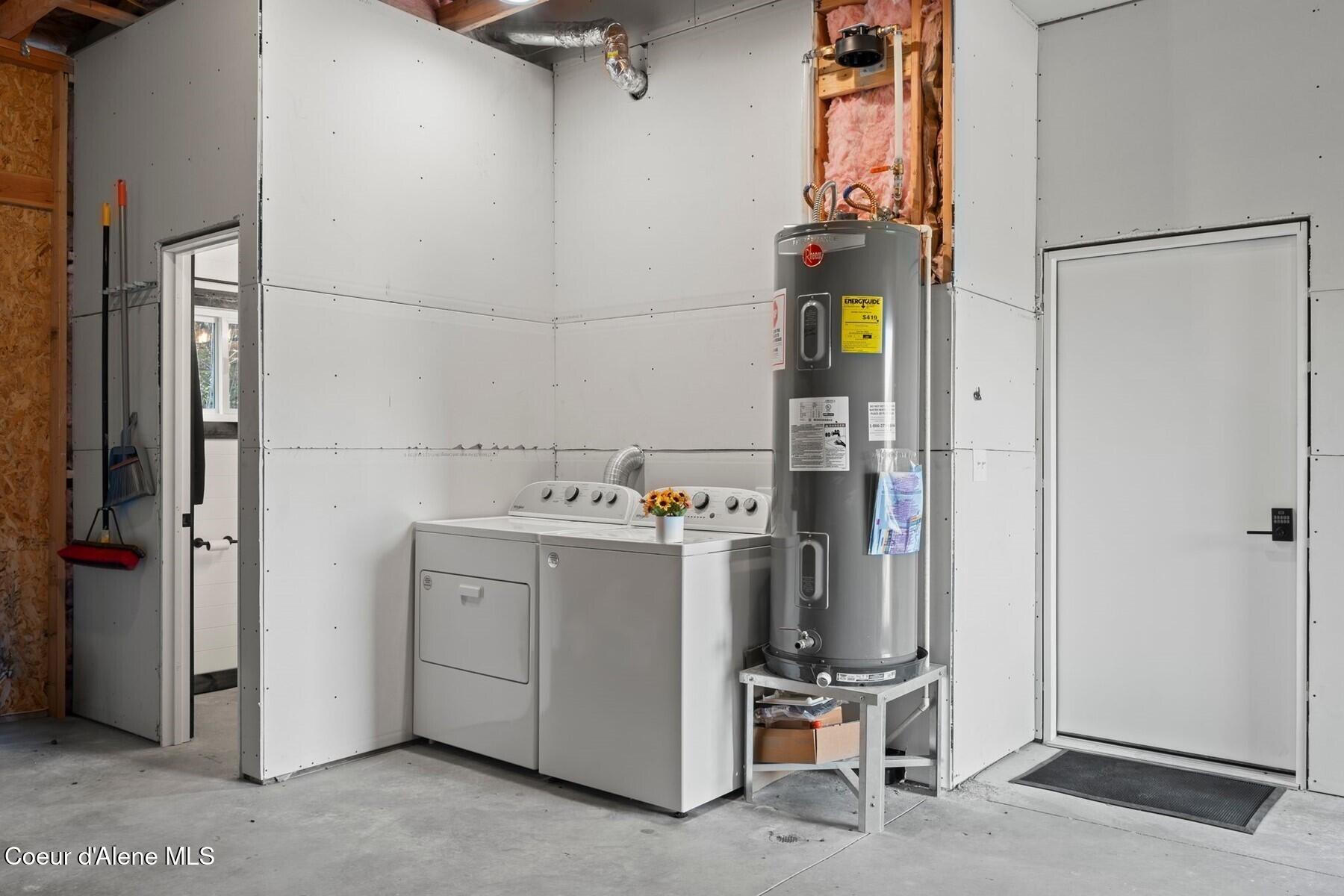 247 Living Waters Way Priest River, ID 83856 - Photo 18 of 29 Laundry