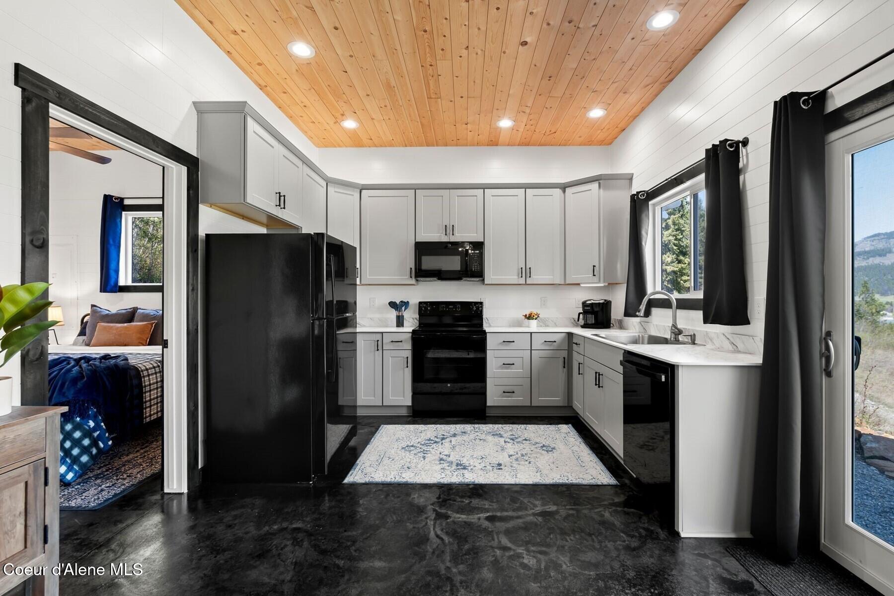 247 Living Waters Way Priest River, ID 83856 - Photo 7 of 29 Kitchen