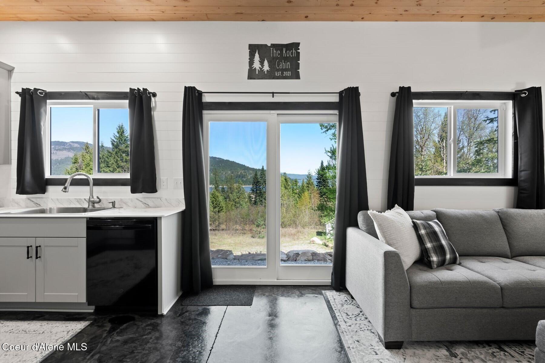 247 Living Waters Way Priest River, ID 83856 - Photo 8 of 29 Sliding door access