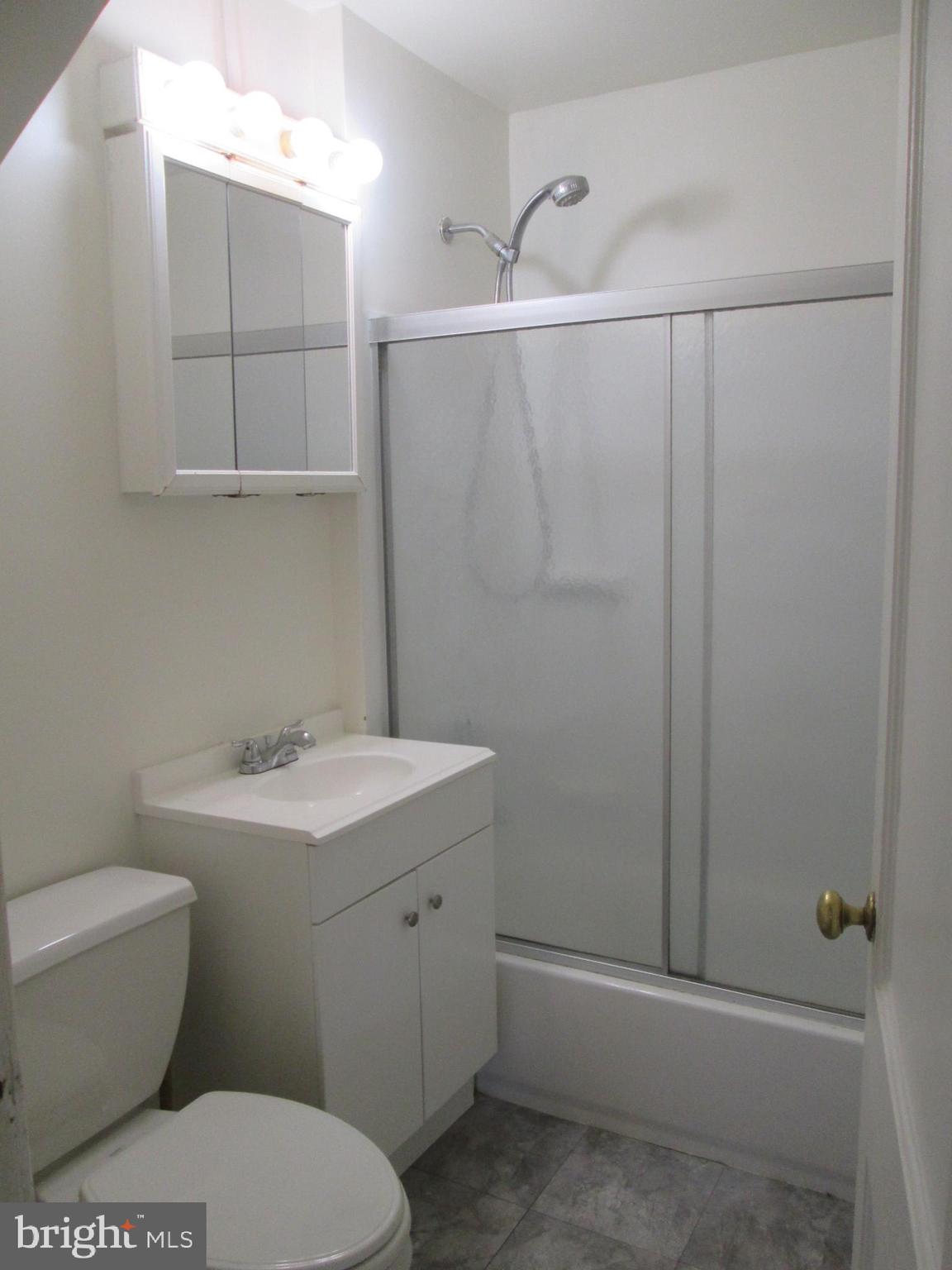 1607 Rita Road Dundalk, MD 21222 - Photo 19 of 26 Full Bath