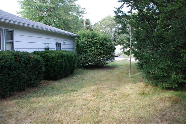 105 Milton Road Braintree, MA 02184 - Photo 3 of 4 Gallery Image 3